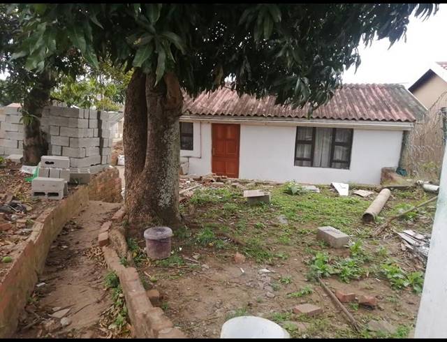 2 BEDROOM HOUSE FOR SALE IN KWAMASHU